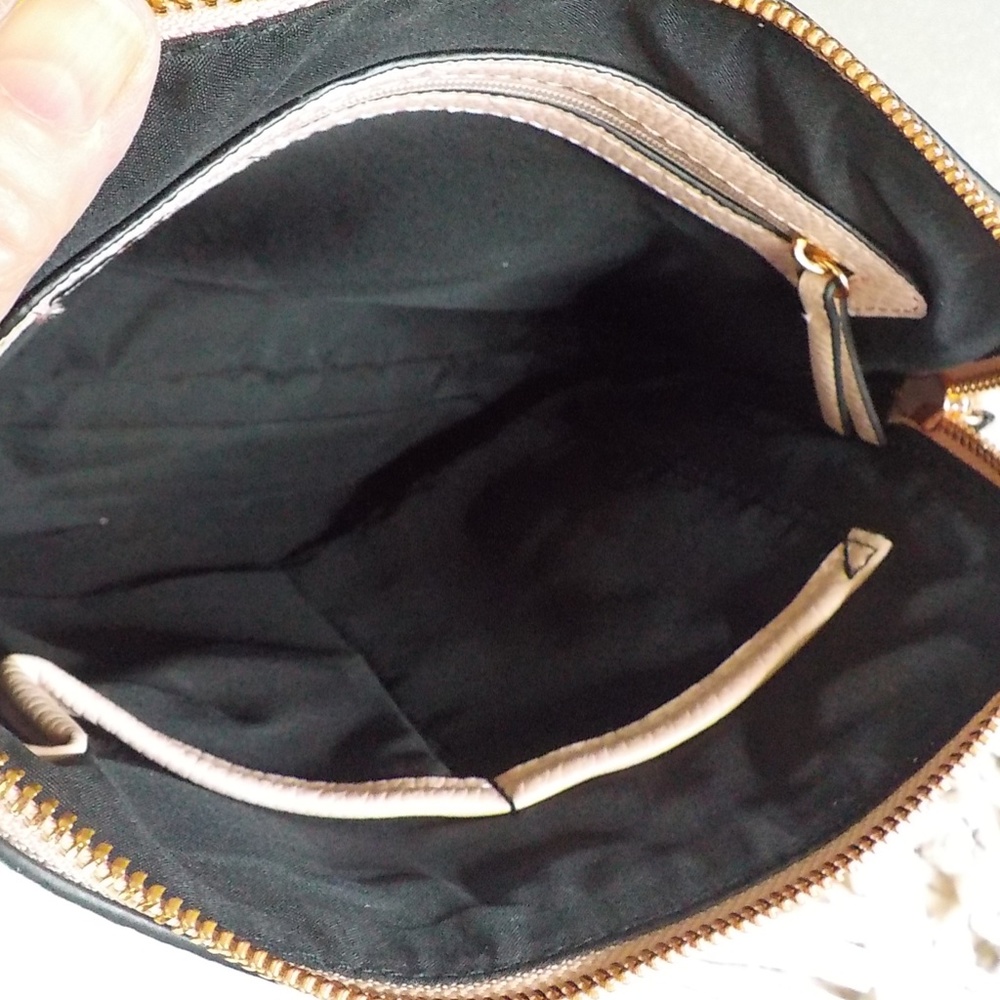 NEW Madden Girl Light Pink Tassel CrossBody Bag - Picture 8 of 8